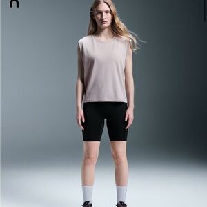 ON Running Focus Crop